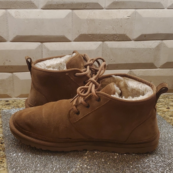 SOLD!!! UGGS Men's Neumel Chukka Boots - Size 10 - Picture 5 of 12